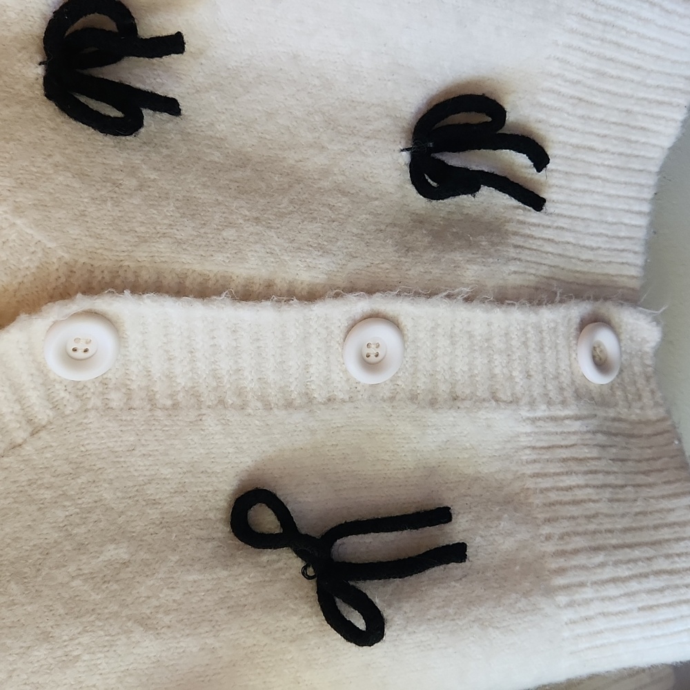 Luna Ivy White/Cream Cardigan with Black Bow Accents, Size Xs - Picture 5 of 11